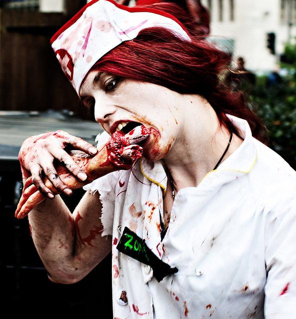  Autors: Hello Zombiju diena Londonā.
