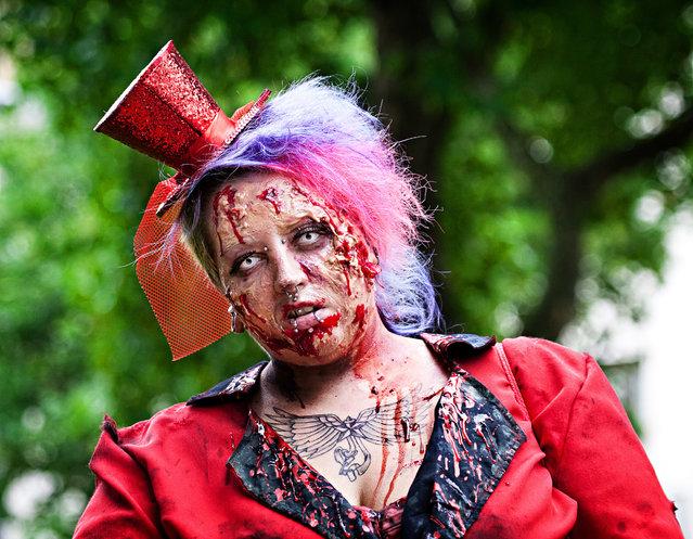 Autors: Hello Zombiju diena Londonā.