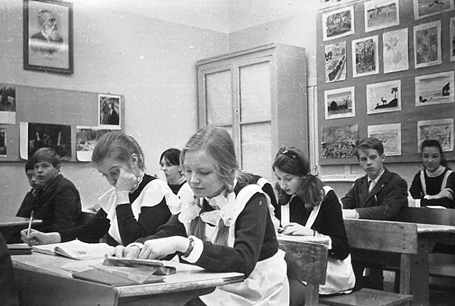  Autors: Hello Laikmeta liecības.PSRS skolas ,70tie gadi.