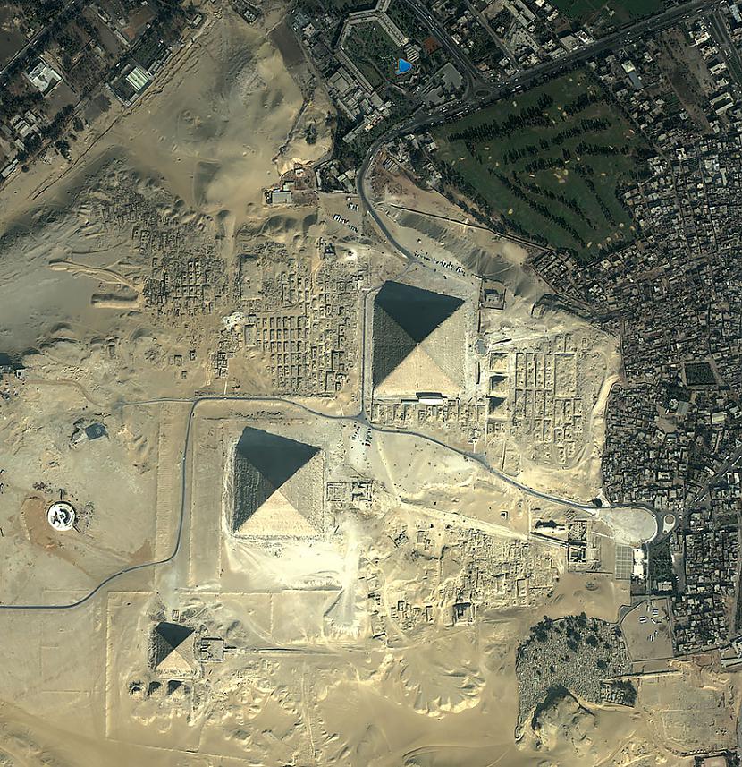 Ēgipte Gīzas piramīdas Autors: Šamaniss Kā izskatītos pasaule ja tu būtu putns.