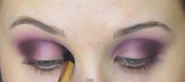  Autors: originalsnosaukums D.I.Y. MakeUp: Purple glitter makeup Tutorial