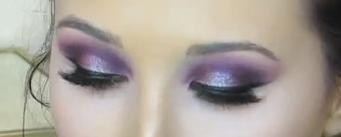  Autors: originalsnosaukums D.I.Y. MakeUp: Purple glitter makeup Tutorial