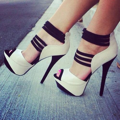  Autors: madrry High-Heels style