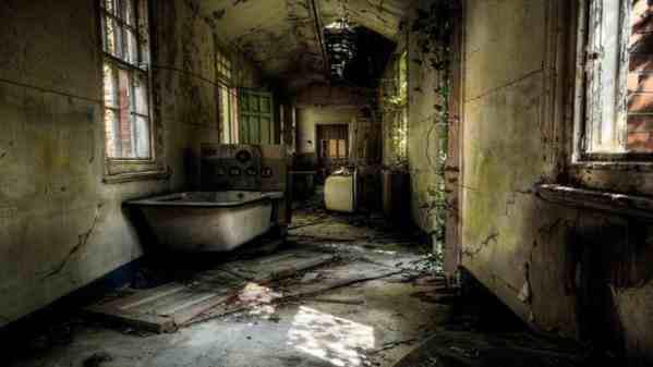 HELINGLY HOSPITAL Anglijā ir... Autors: Infekcija 15 Creepiest Places On Earth.