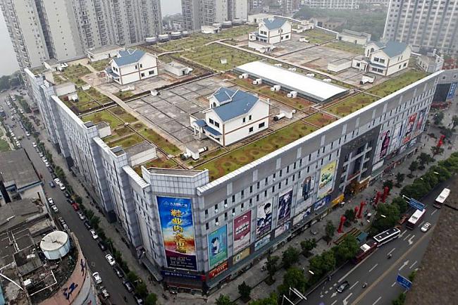 Ķīnā uz lielveikalu jumtiem... Autors: Raacens 17+ WTF Fakti