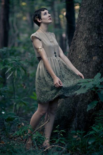  Autors: minerālis Women photo in forest