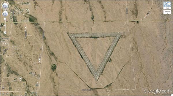 Trijstūris ArizonaASV Autors: minkans8 Aprīnojami google earth attēli