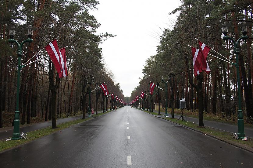 Latvijas dzimscaronanas dienas... Autors: Skapic Lielākais Latvijas karogs pasaulē