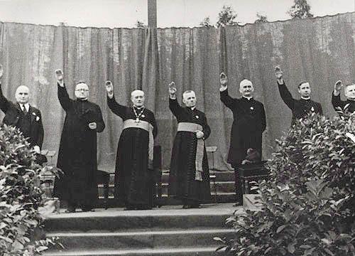 1894 gadā kāds priesteris... Autors: DEMENS ANIMUS Fakti par Ādolfu Hitleru.