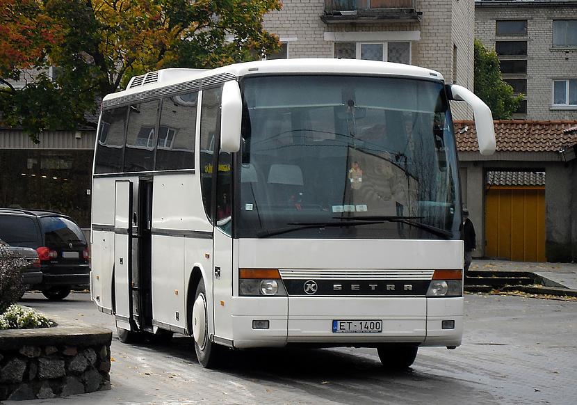 Setra S309HDnbspAuces novads Autors: bobija Zemgales skolenu autobusi