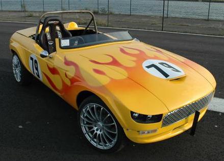 MGB GT Flame Racer Autors: bobija chop shop london garage auto