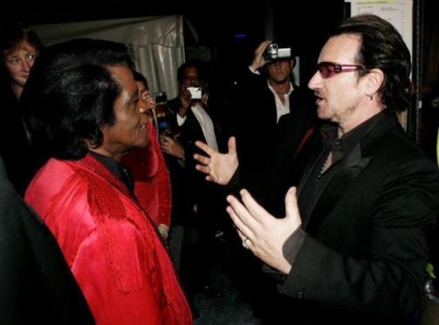 Bono un Džeimss Brauns vienā... Autors: ČOPERS Super RETAS slavenību bildes 40+