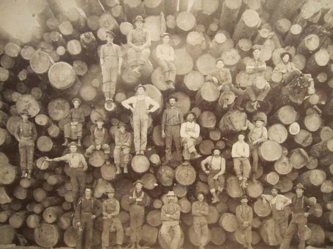 Mežacirtēji Aptuveni 1900ais... Autors: Fosilija Reti kadri.