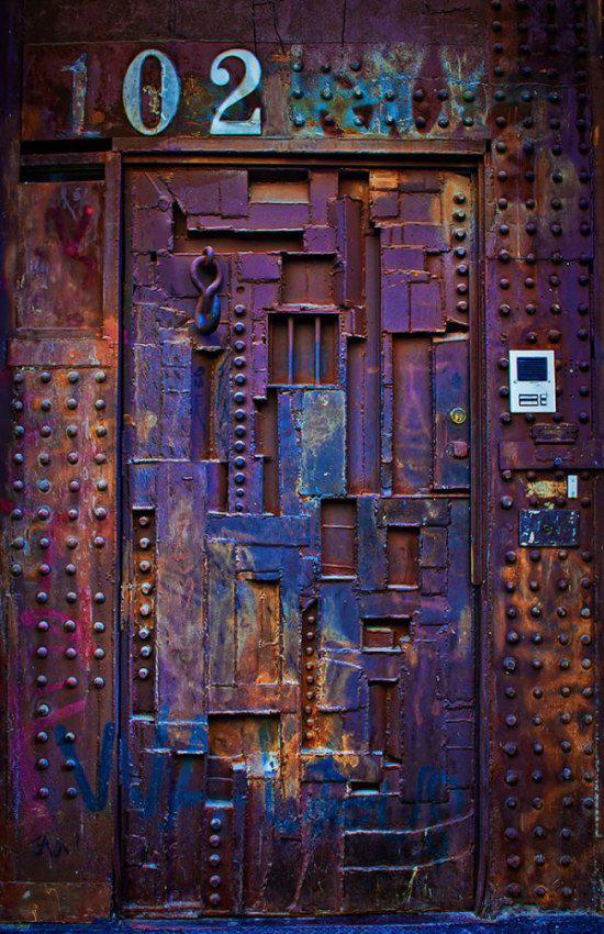  Autors: Gostlv Arī durvis mēdz būt interesantas