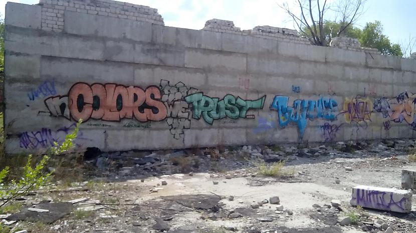 Graffiti sieniņa Autors: ArchiiTips Liepāja brūk!
