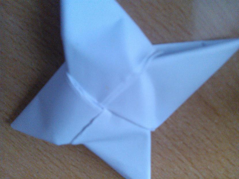 Tad apakscaronējo trijstūri... Autors: LeģendāraisDJ Kā izveidot nindzju zvaigznīti