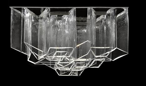  Autors: Gostlv Daniel Libeskind rada lustru no kristāla vārpstām