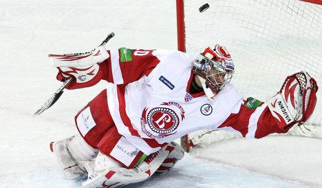 Sergey Denisov Vityaz 198 6... Autors: AnonimaisxD KHL labākie vārtu sargi..