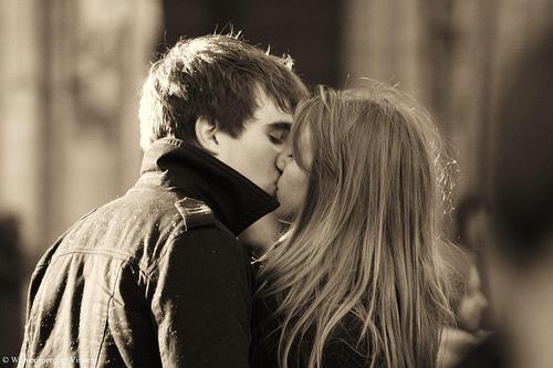 Flirts ndash Mēs spēlējam... Autors: MONTANNA Mīlestība patiesībā ir Ķīmija!