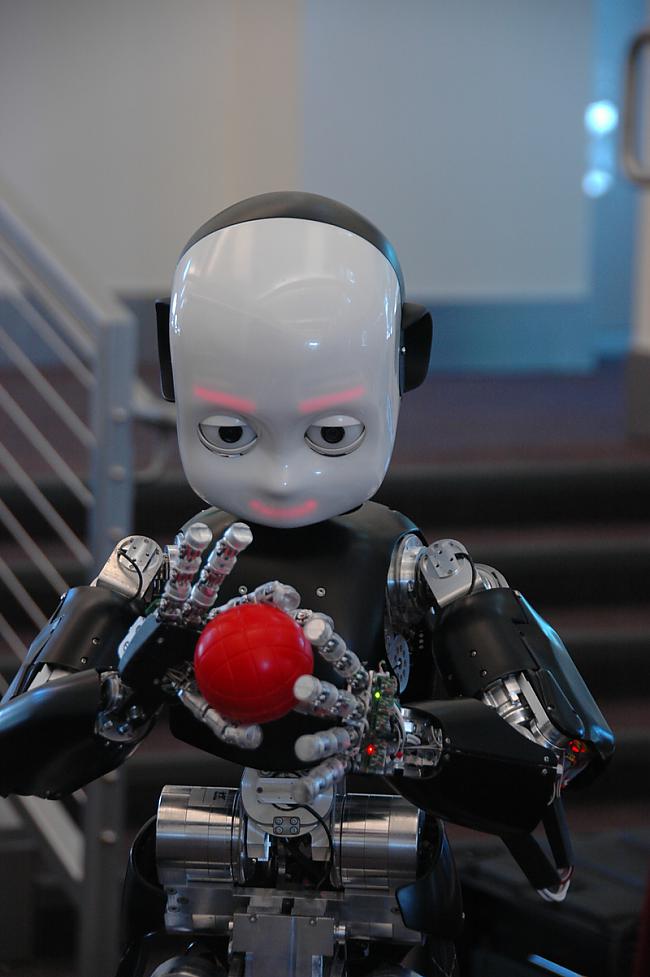 Scarono robotu ķermenis ir... Autors: MONTANNA Nākotnes Roboti