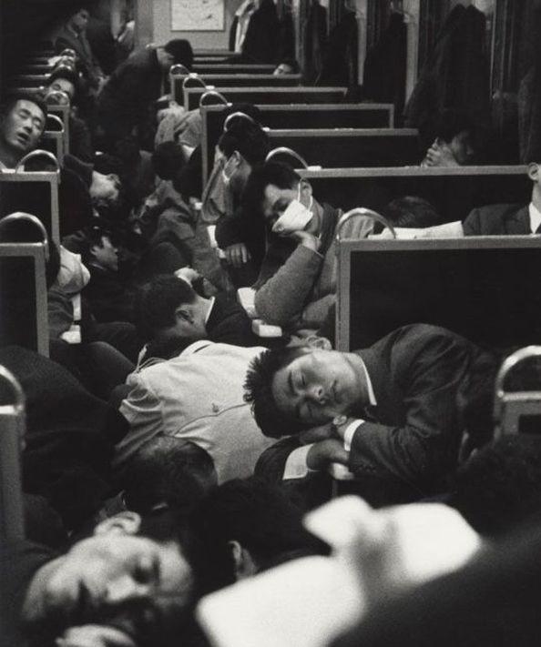 Rīta vilciens Japāna 1964 gads Autors: ORGAZMO Striptīz veikalā u.c senas bildes.