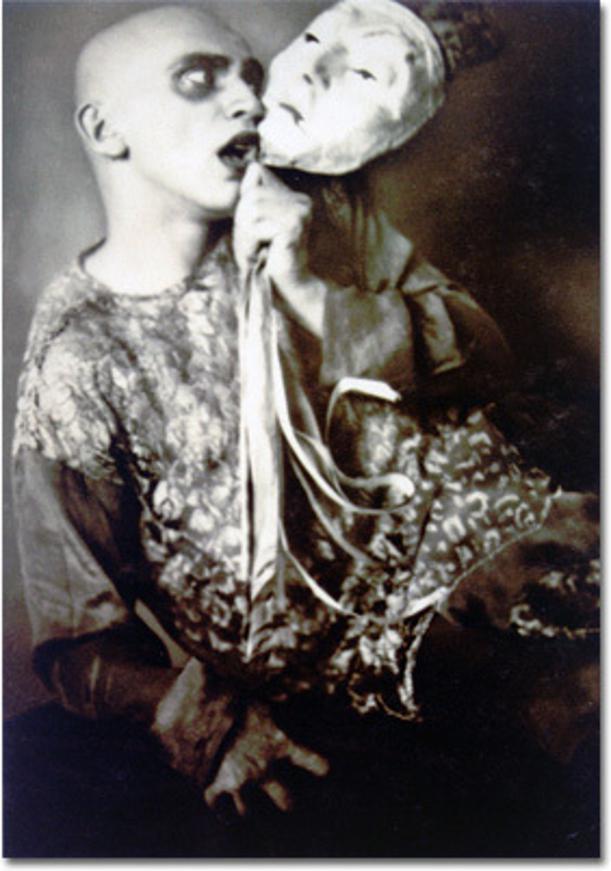 Dejotaja portrets 1910 gads Autors: Fosilija Baisas un reālas bildes no pagātnes 2