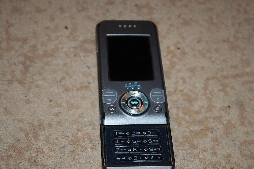 Sony Ericsson W580i Autors: kaspars2004 Krāju telefonus jau 10 gadus  2