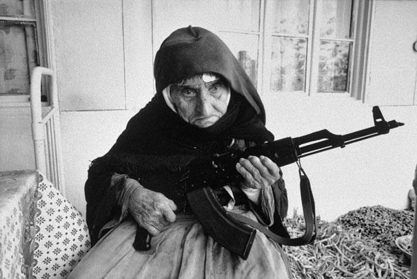 106 gadus veca armēņu sieviete... Autors: Lords Lanselots Attēli, kuri pasaka vairāk kā tūkstoš vārdus
