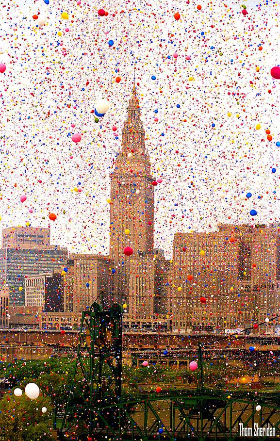  Autors: Lords Lanselots Iespaidīgi! Gaisā palaida vairāk kā 1,5 miljonus gaisa balonu.