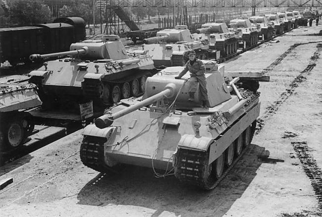 nbsp nbspKopumā scaronis bija... Autors: Mao Meow Panzer 5 Pantēra - vācu atbilde PSRS T-34 tankiem