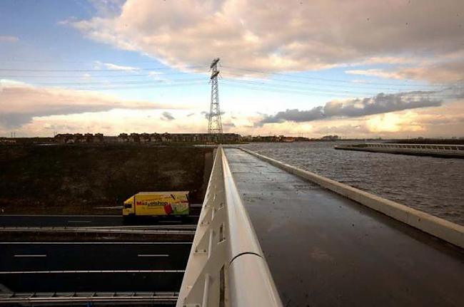 Langdeel NīderlandeScaronis... Autors: Fosilija Iespaidīgākie akvedukti jeb ūdens tilti Eiropā!