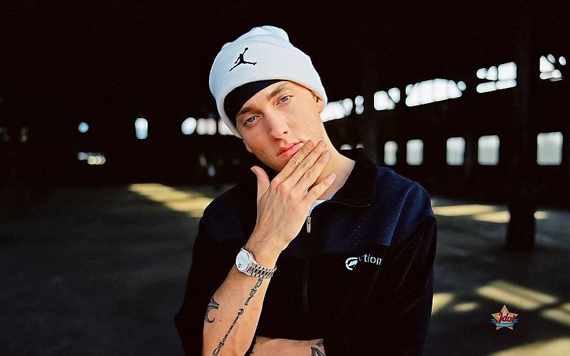 Eminemam parīk Spiderman Autors: rihards0099 10 fakti par Eminemu
