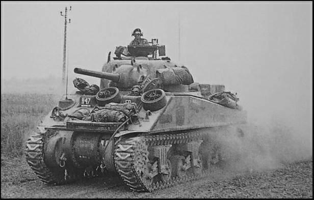nbsp nbspBet pa īstam atklāsme... Autors: Mao Meow M4 Sherman – amerikāņu galvenais kaujas tanks Otrajā Pasaules karā