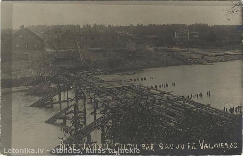 Tilta būvniecība pāri Gaujai Autors: Akmenī Valmiera 1930tajos