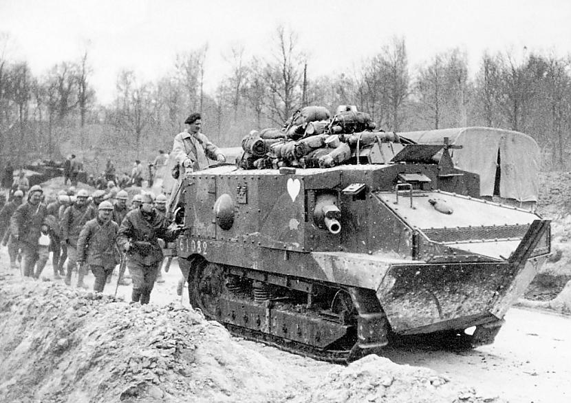 nbsp nbspTiesa runājot par... Autors: Mao Meow Schneider CA 1 – Francijas pirmais tanks.