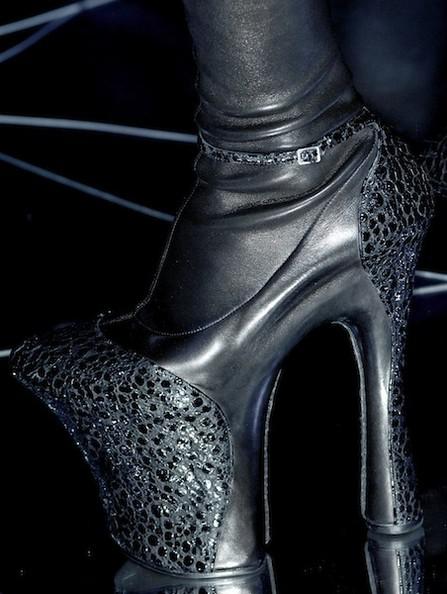  Autors: Diamont Interesantas un nedaudz dīvainas kurpes.
