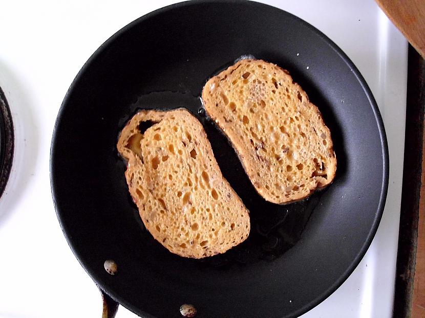 Izmērcējam maizes riciņu... Autors: Ostina Pretsitiens izvirtušajām studentu vakariņām (RCK)