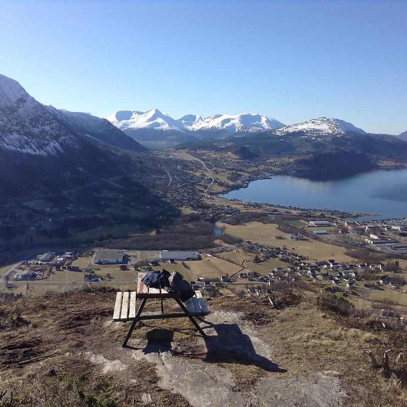 Kalna galā ir iespējams... Autors: Cakijs135 Norvēģijas Dabas skati 2