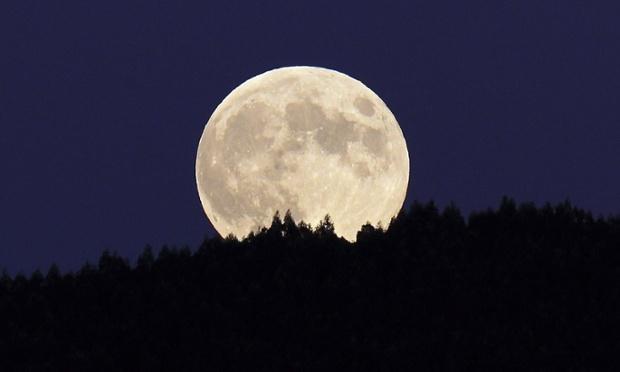 Mēness ir tikai 59 redzams no... Autors: Kapteinis Cerība Interesanti Fakti Par MĒNESI 2.daļa.