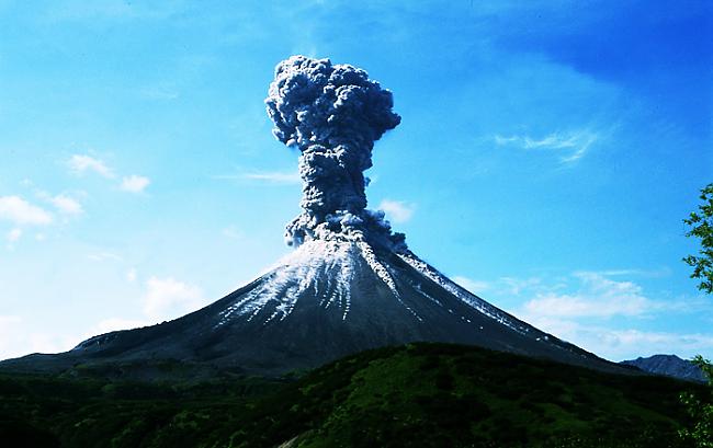Aļaskas vulkāna gadījumā Zemes... Autors: Prāta Darbnīca Zeme "kliedz" pirms katra vulkāna izvirduma.
