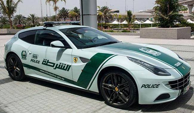 Ferarri FF Autors: deins12345 Ar Dubajas policiju joki mazi!