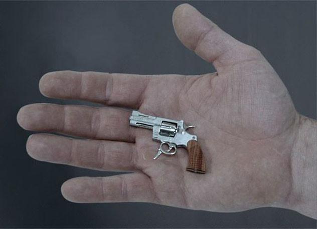 Jā pistole Būtu interesanti... Autors: Āboltiņa 10 mazākās lietas pasaulē!