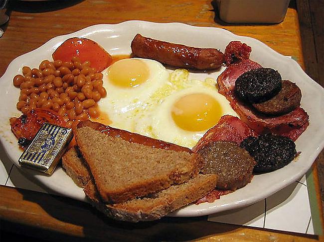 Angļu brokastis  desiņas... Autors: sfinksa Brokastis dažādās pasaules valstīs