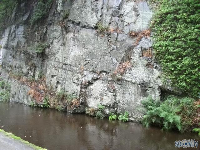 apmēram 300 metrus garscaron... Autors: kmihs Pontcysyllte akvedukts un Llangollen kanāls