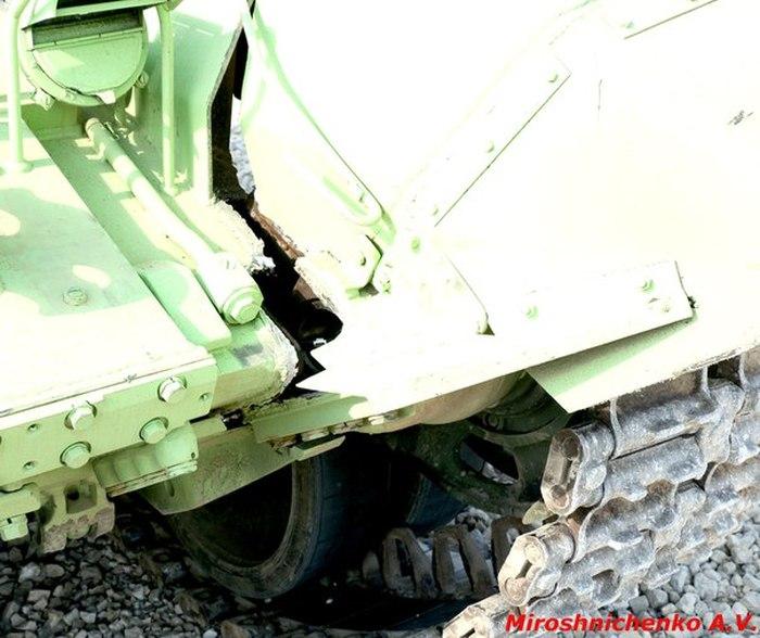 nbsp nbspOtrā pusē izskatās... Autors: Mao Meow T72B3 – Krievu tanks pret ķieģeļu sienu, kurš kuru?!