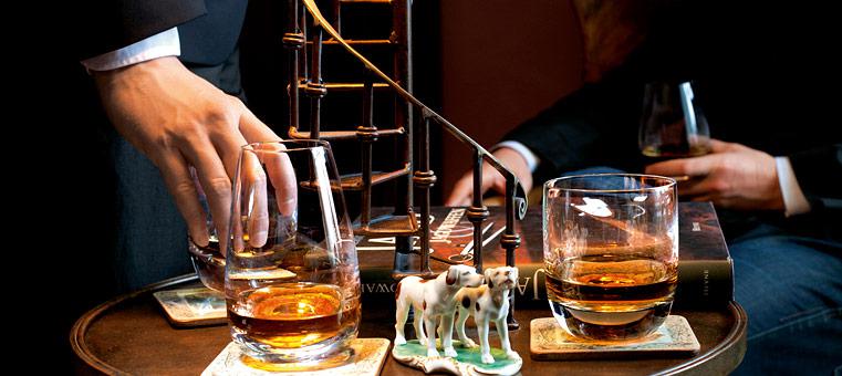 Viskijs pudelē var stāvēt pat... Autors: anonimiks Uzzini 10 faktus par Whisky!