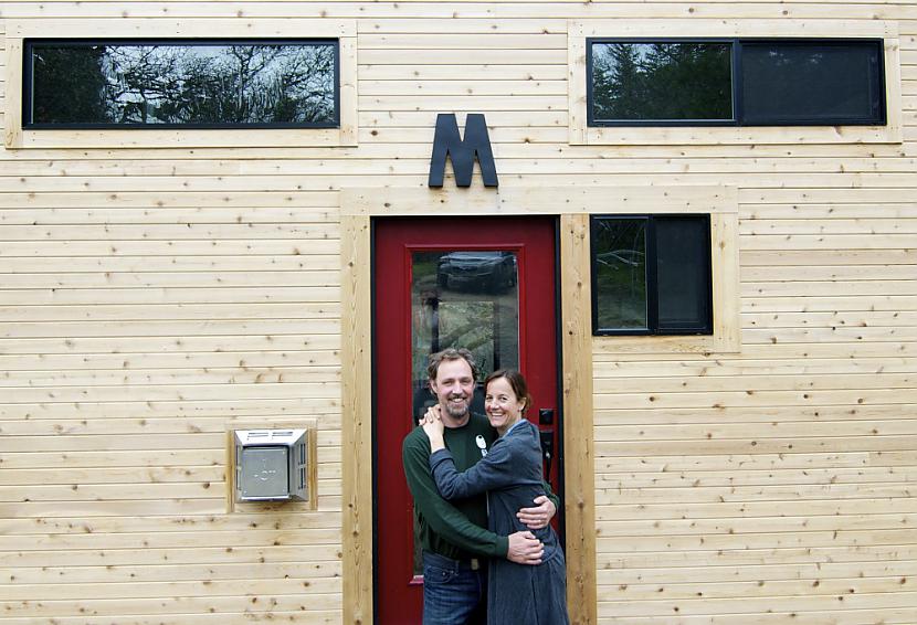 Endrjū un Gabriela Morisoni... Autors: zeminem Laulātais pāris uzbūvēja savu sapņu māju. To ieraugot Tu būsi pārsteigts!