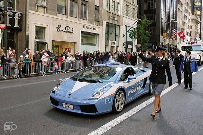 Laborghini GallardoItālijas... Autors: Fosilija Policijas Auto Ārzemēs. ( Iesaku apskatīties)