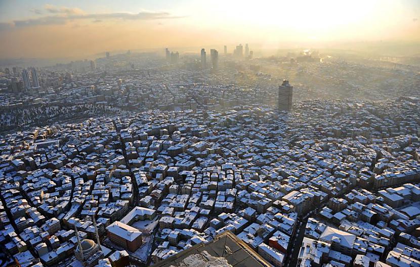 Instanbul Turcija Autors: ZirgaGalva Skats no kaijas lidojuma.