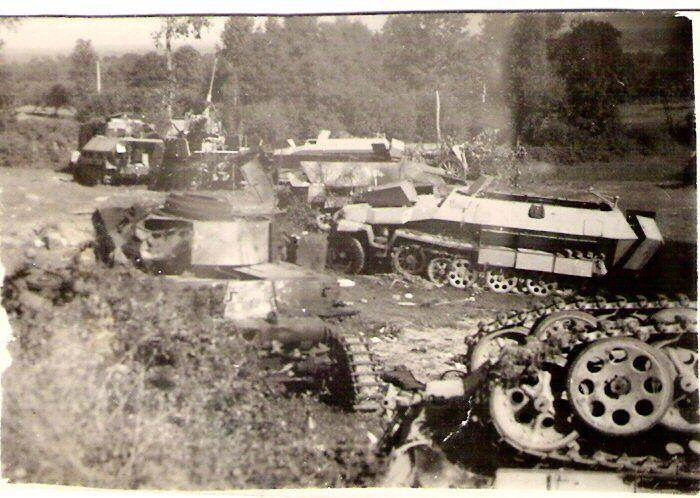 Gandrīz iznīcināta Otrā SS... Autors: DamnRiga 30 iznīcinātu tanku vraki.